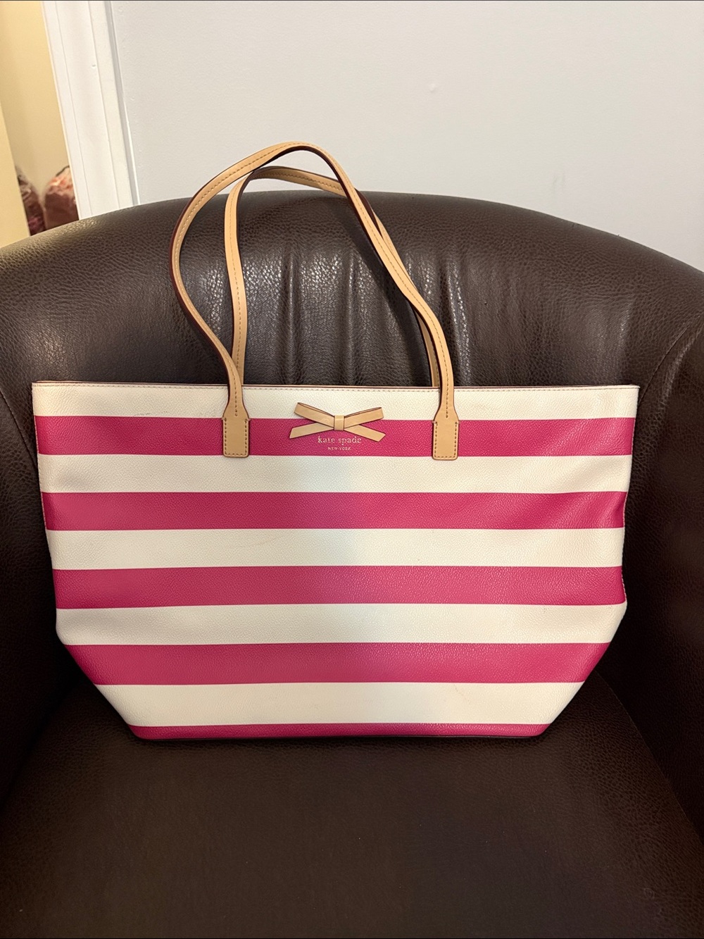 Vintage Kate Spade New York Leather Tote .